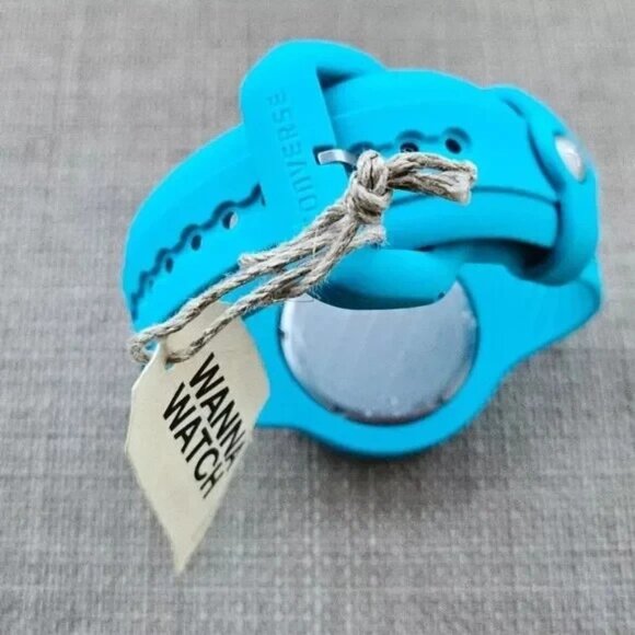 Converse Unisex Wristwatch Blue Rubber Sport Band Analog Quartz Wrist Watch NWT - Picture 6 of 9